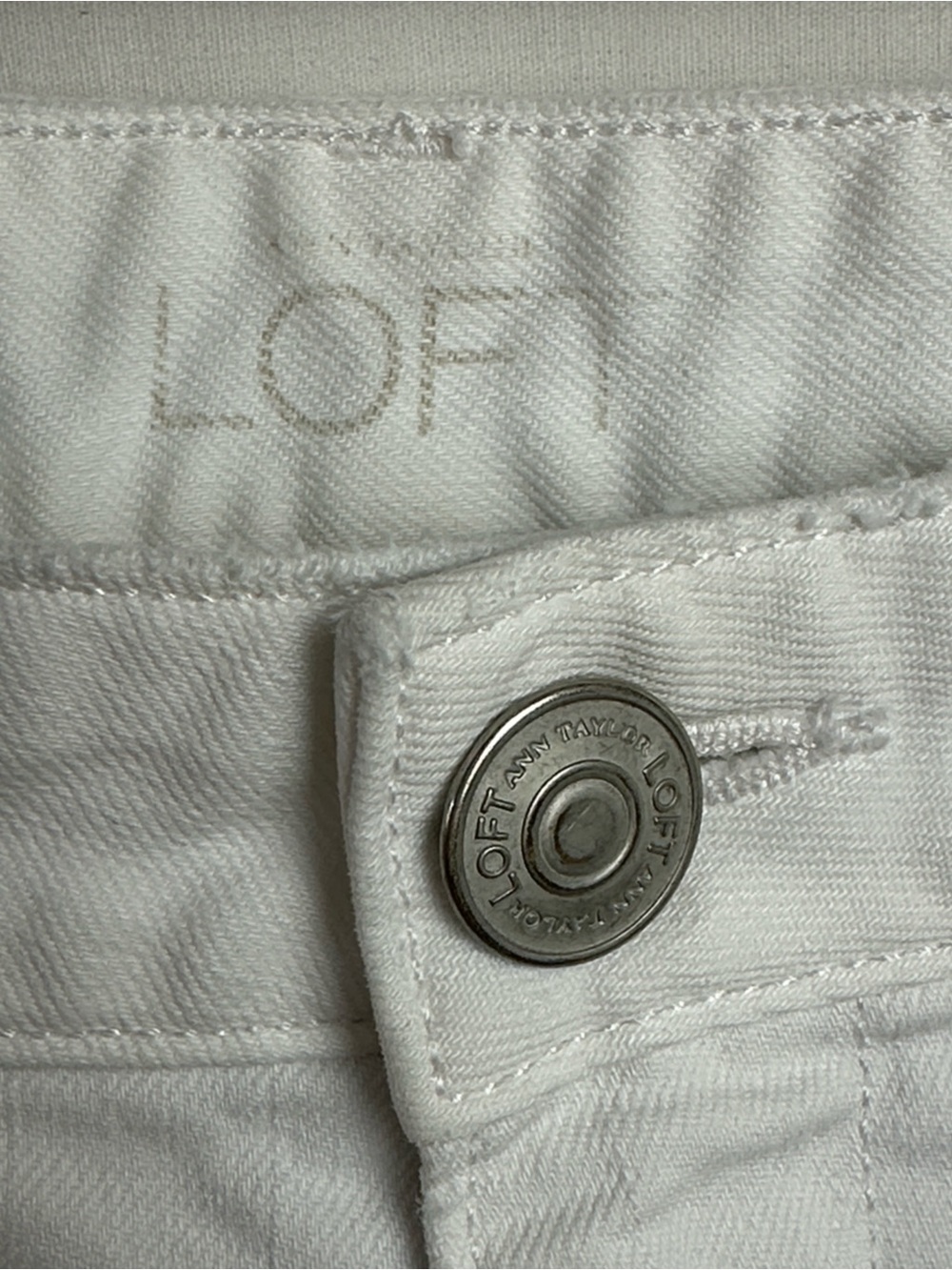 Ann Taylor LOFT white cutoff jean shorts, size 12 - Picture 6 of 7